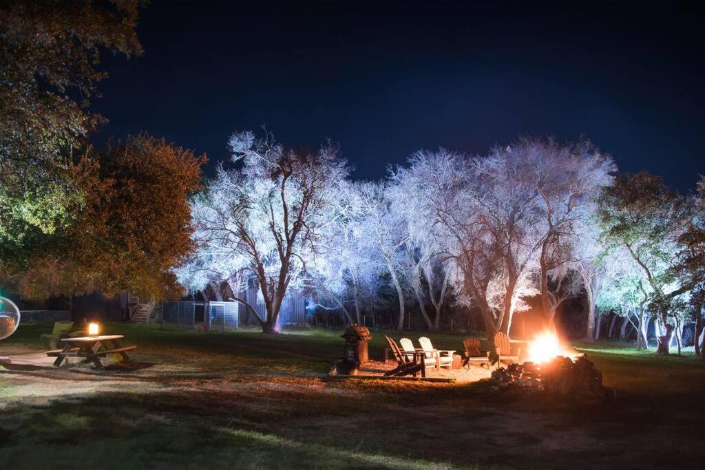 Stargaze at Orion OldStickRanch35milesNWofAustin