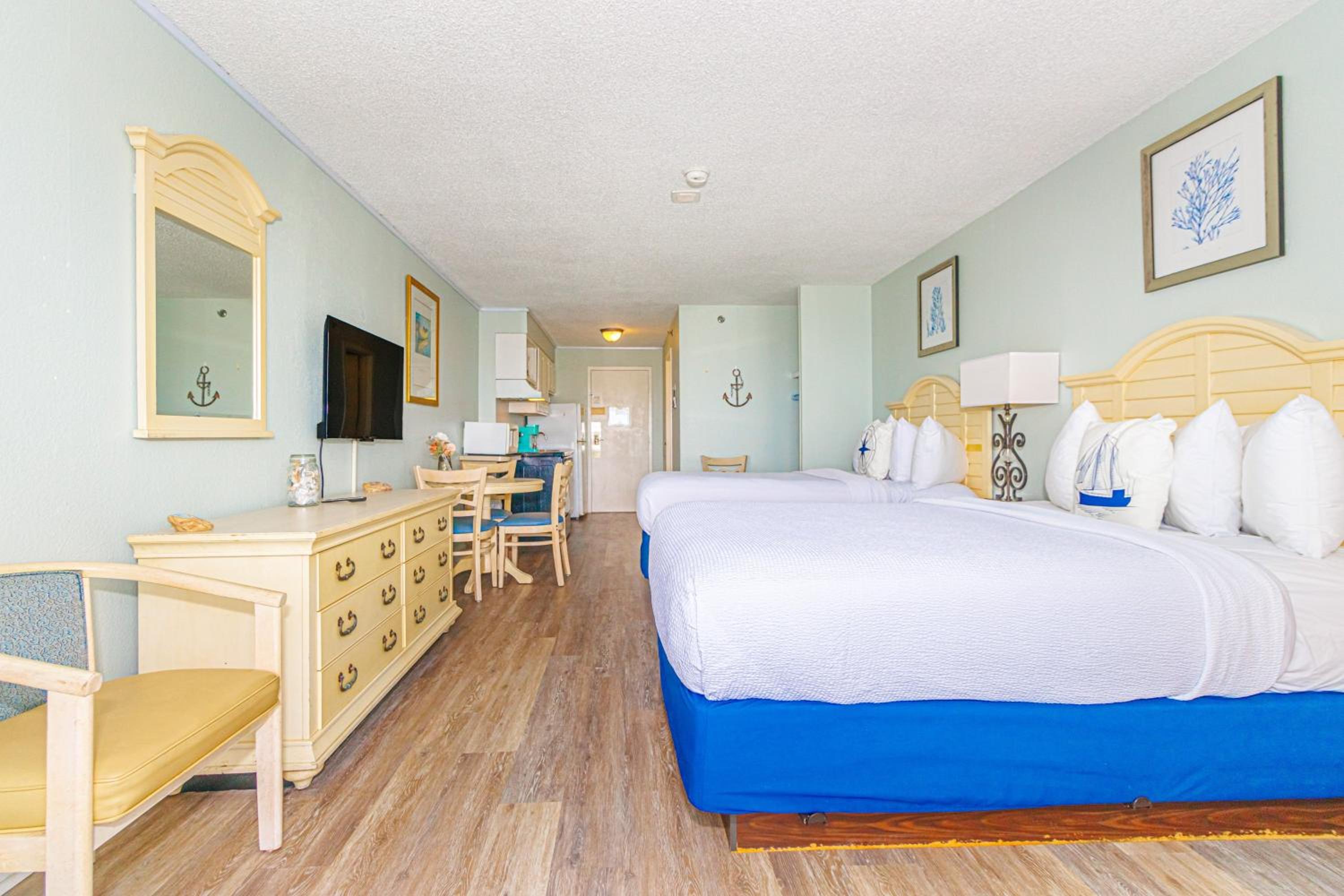 Updated Double Queen Suite-Stunning Ocean Views! Sea Mist 51508 view 3