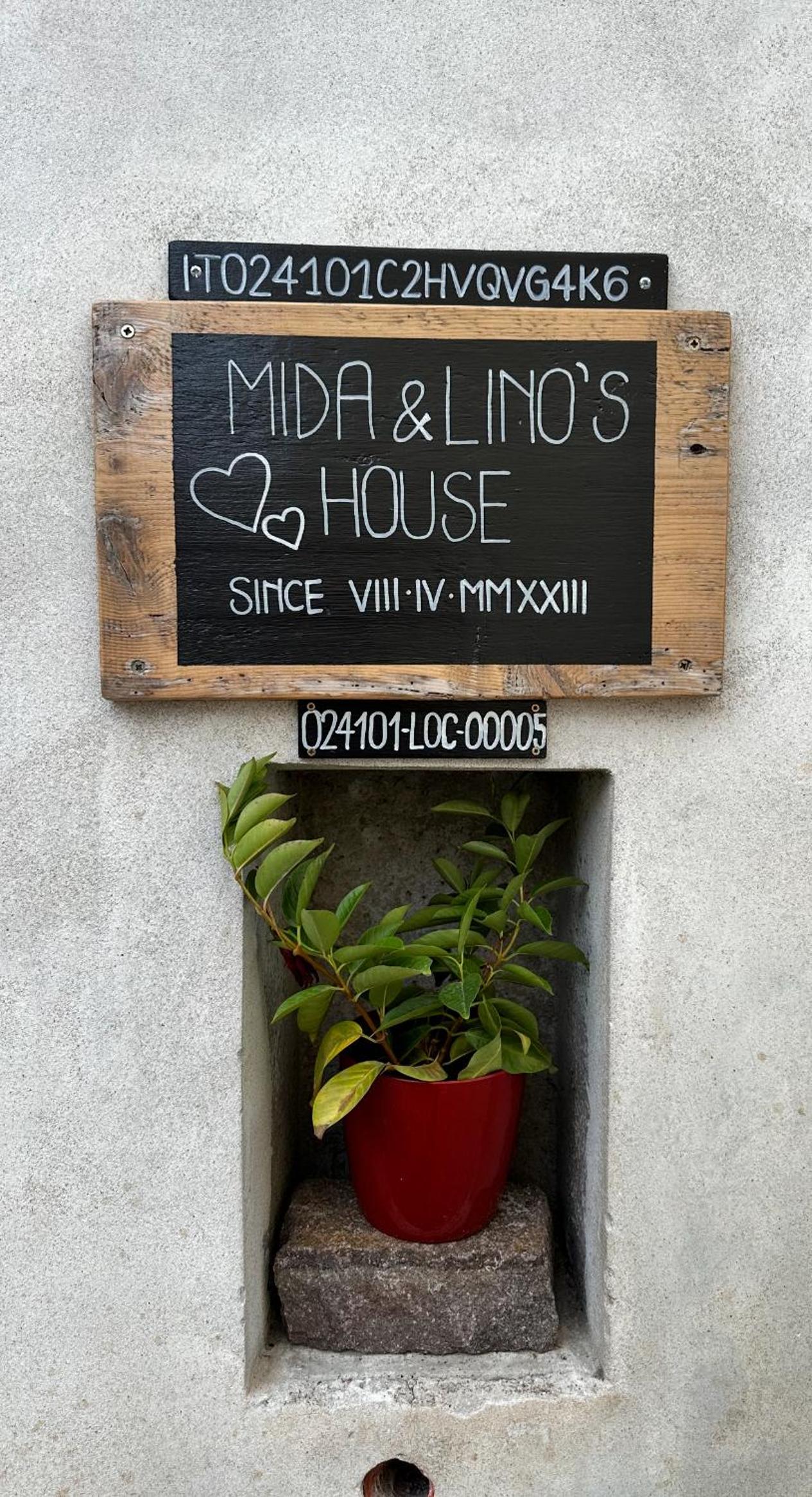 Mida & Lino' s House casa rustica view 2