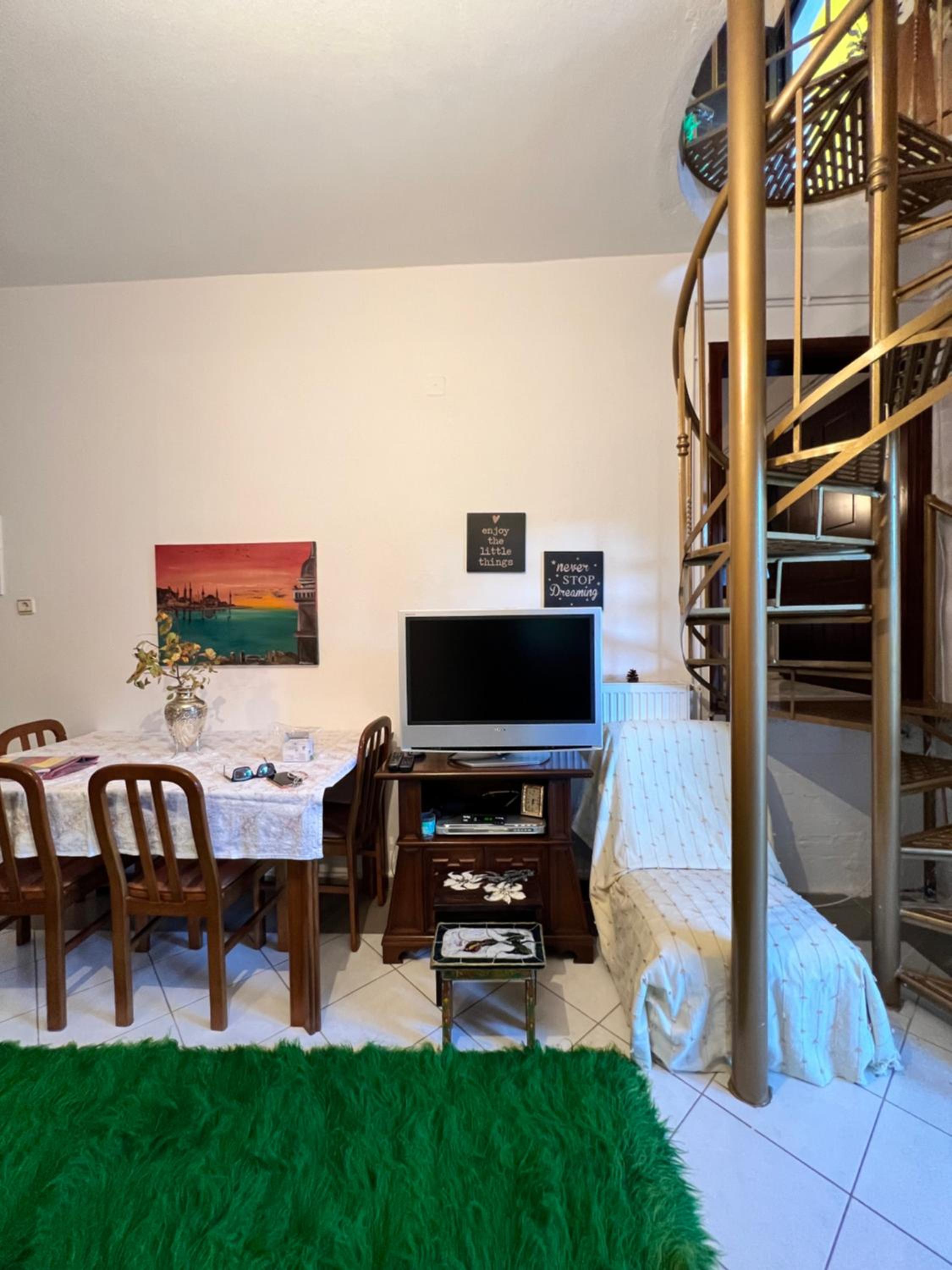TheYellowHouse