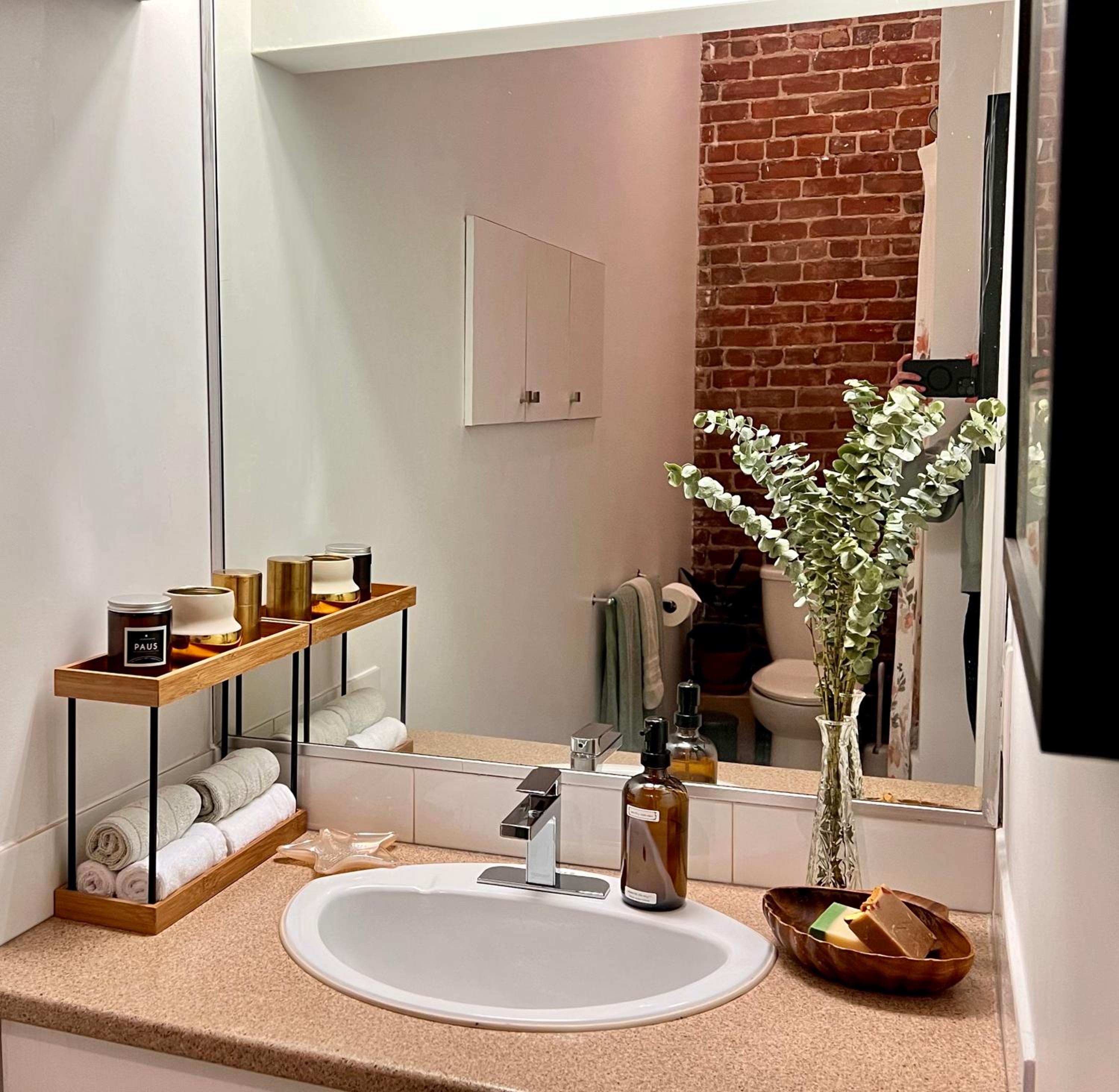 Elegant 1 bedroom apartment in old port - 202