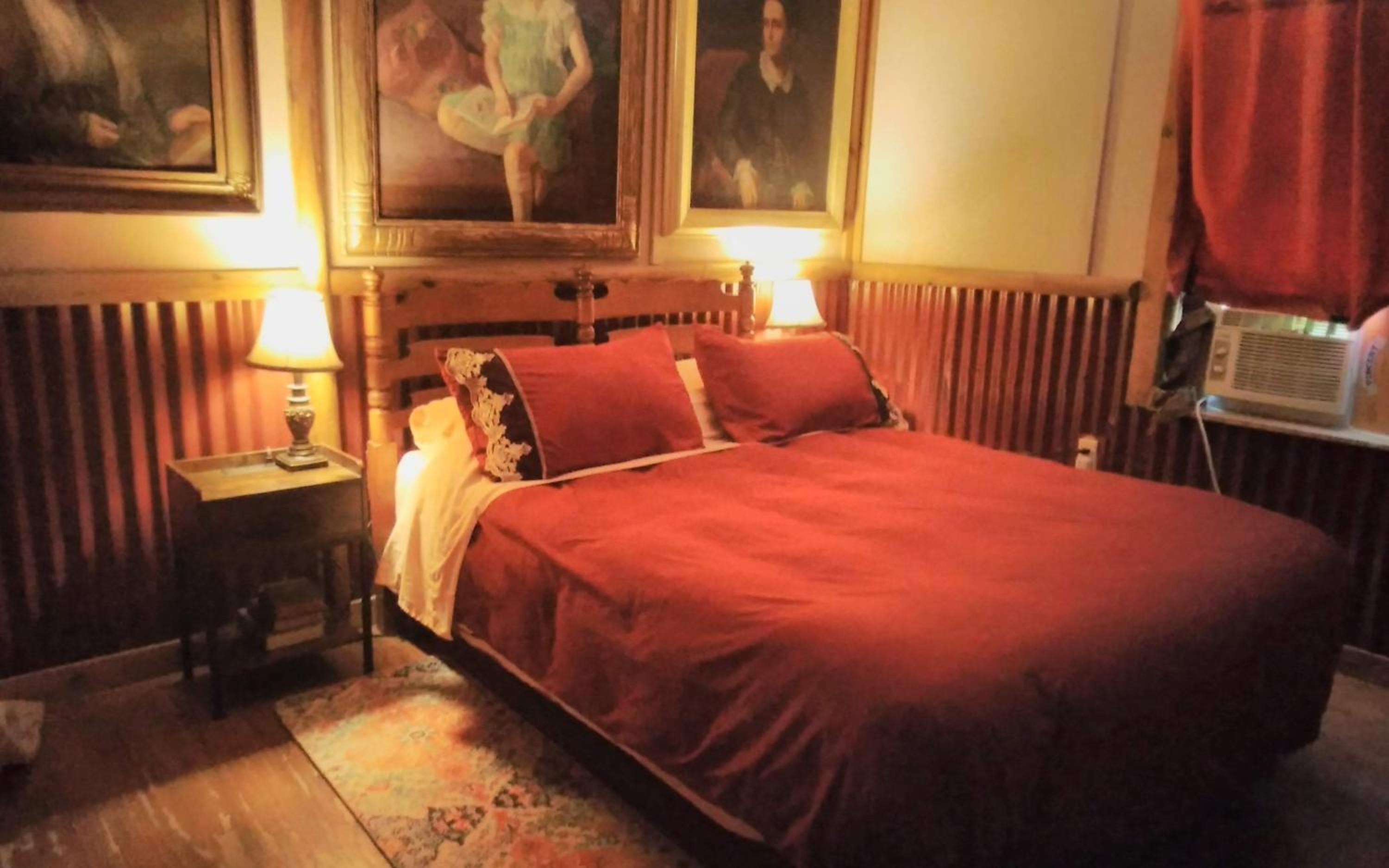 La Loma del Chivo Llc - The museum room