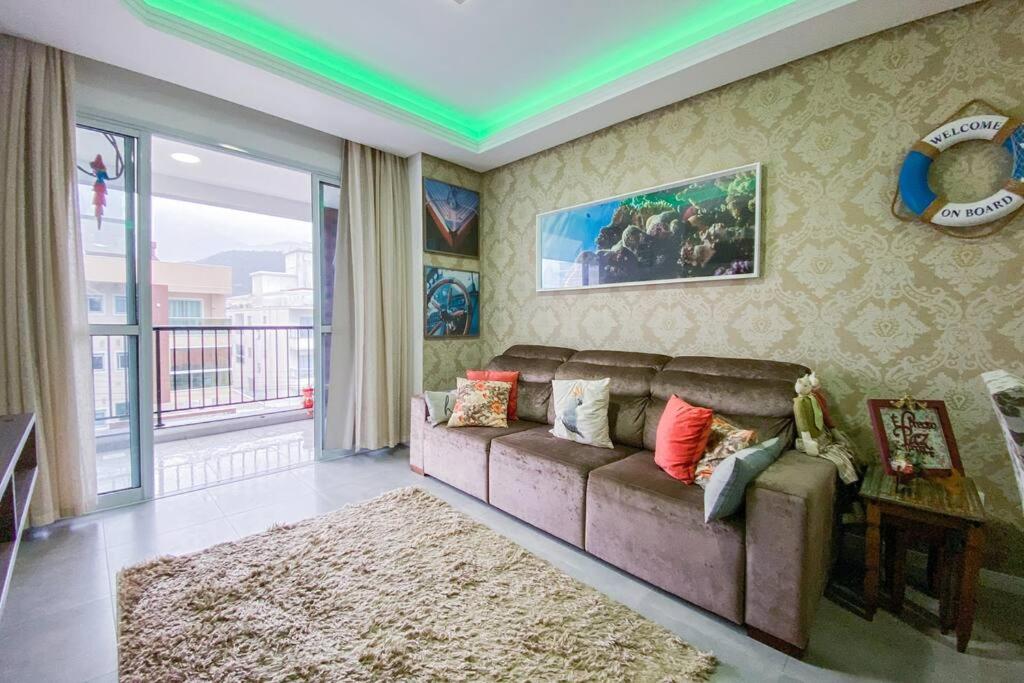 Apartamento completo na Praia de Palmas! - 0226