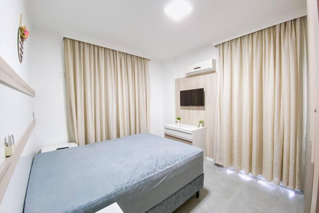 Apartamento completo na Praia de Palmas! - 0226