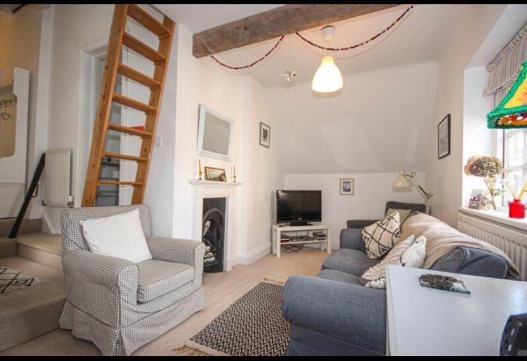 Flat 4 The Gables Lyme Regis with free parking view 3