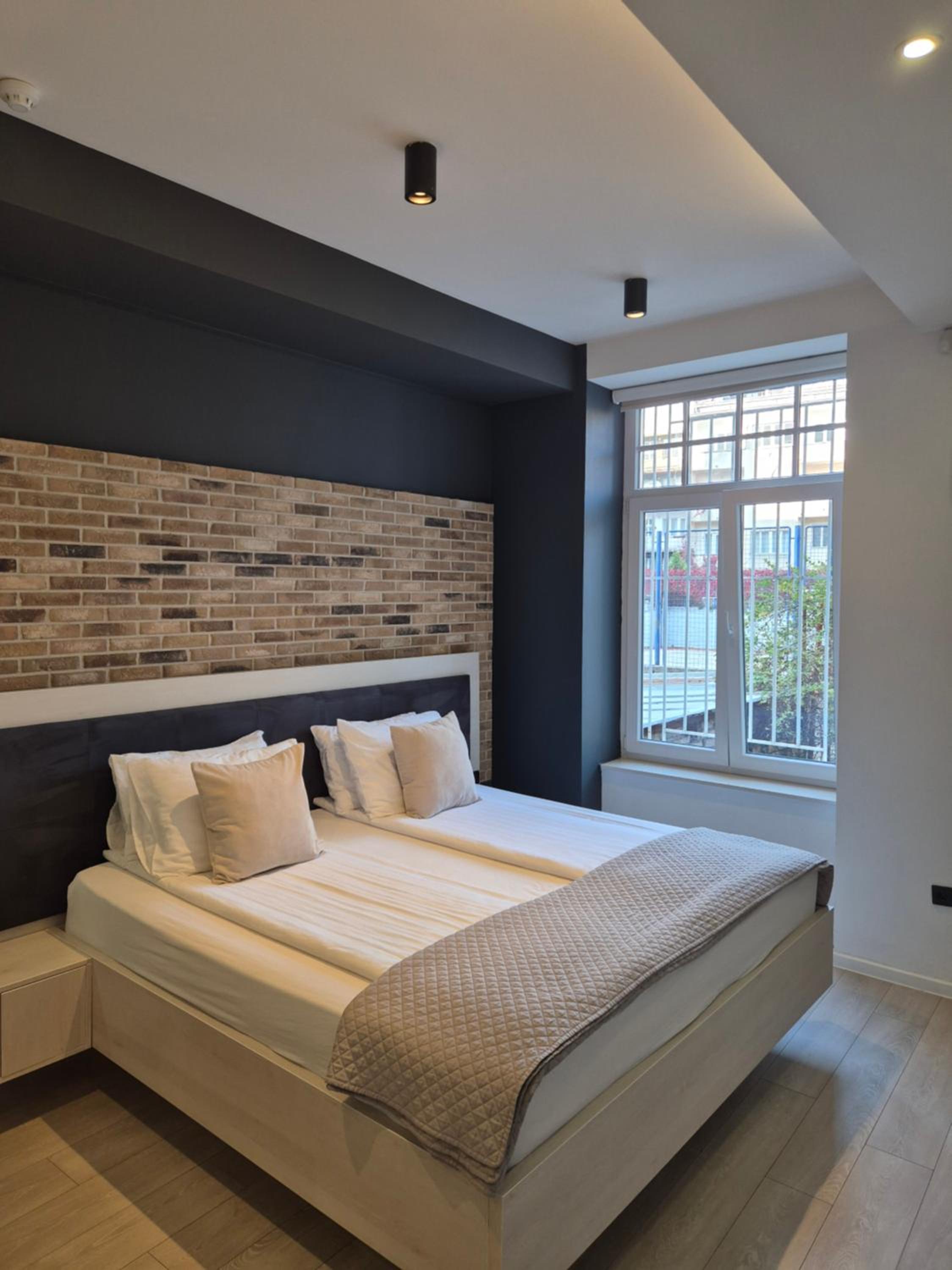 Boulevard Apartments