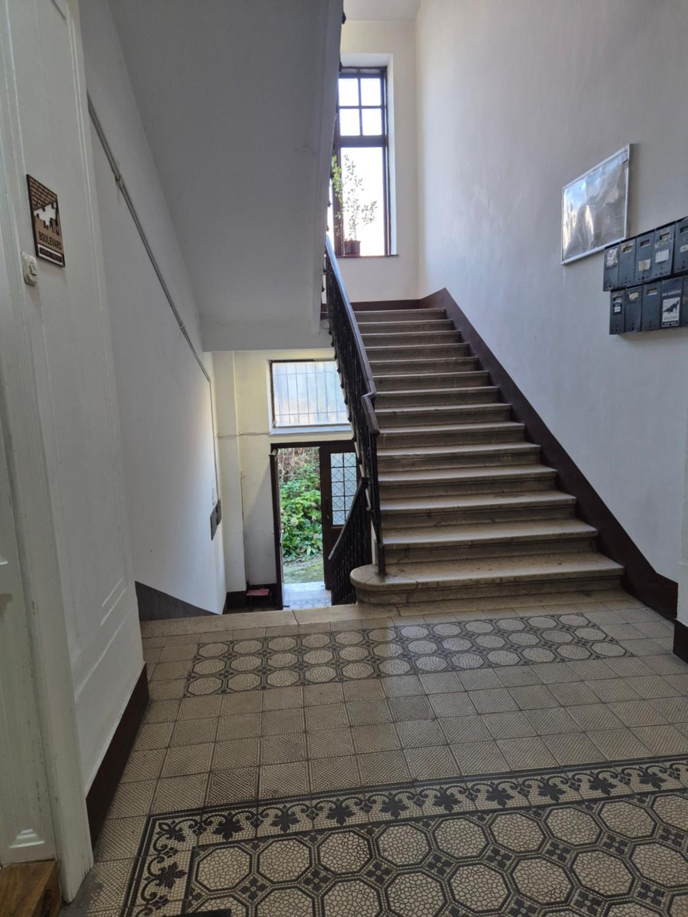 Boulevard Apartments