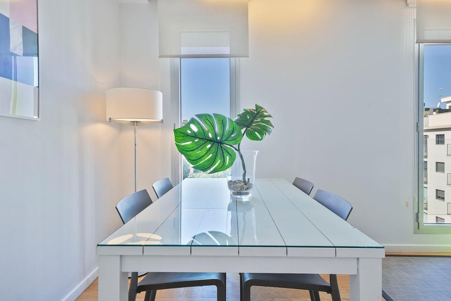 Lugaris Beach Apartments