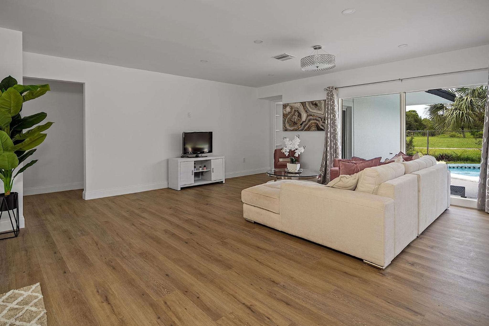 Dreamy 4BR Getaway with Private Pool & Luxe Patio in Miramar! view 4