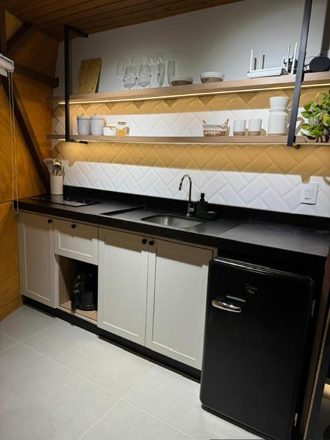 Mauka Cabanas