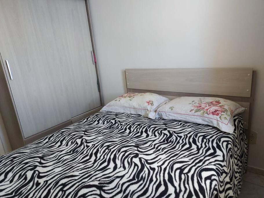 Apartamento no Centro do Arroio a 1 quadra do mar