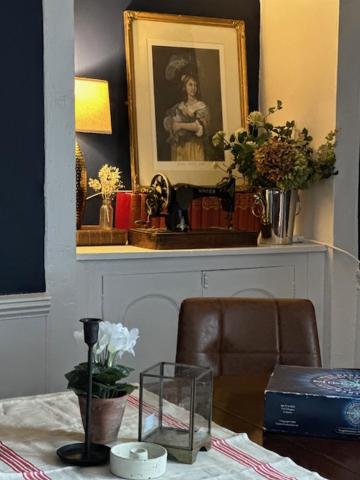 Devizes Vacations - The Black Swan Inn - Property Image 1