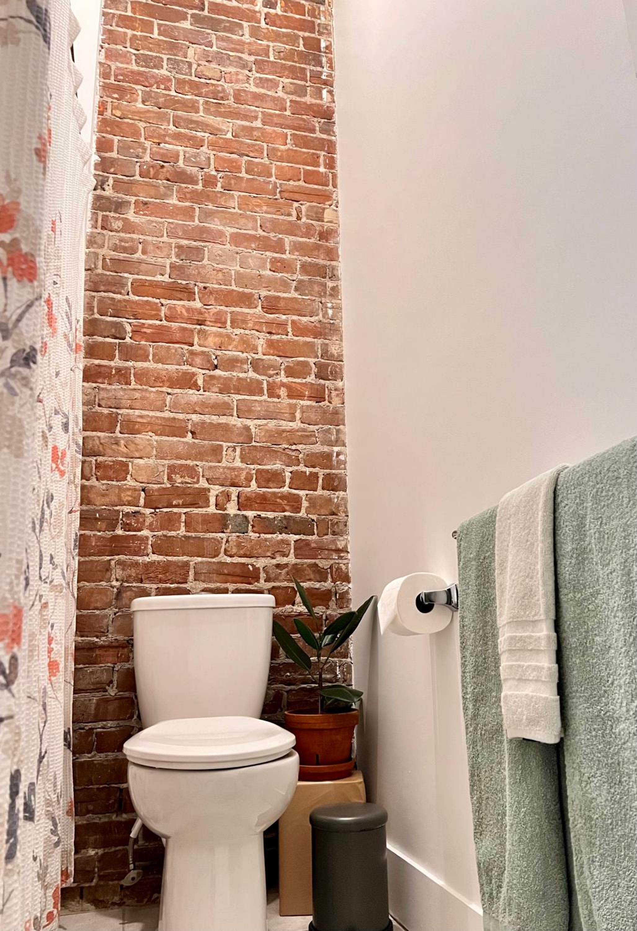 Elegant 1 bedroom apartment in old port- 301