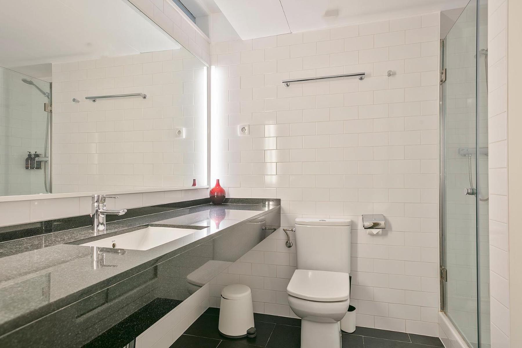 Lugaris Beach Apartments