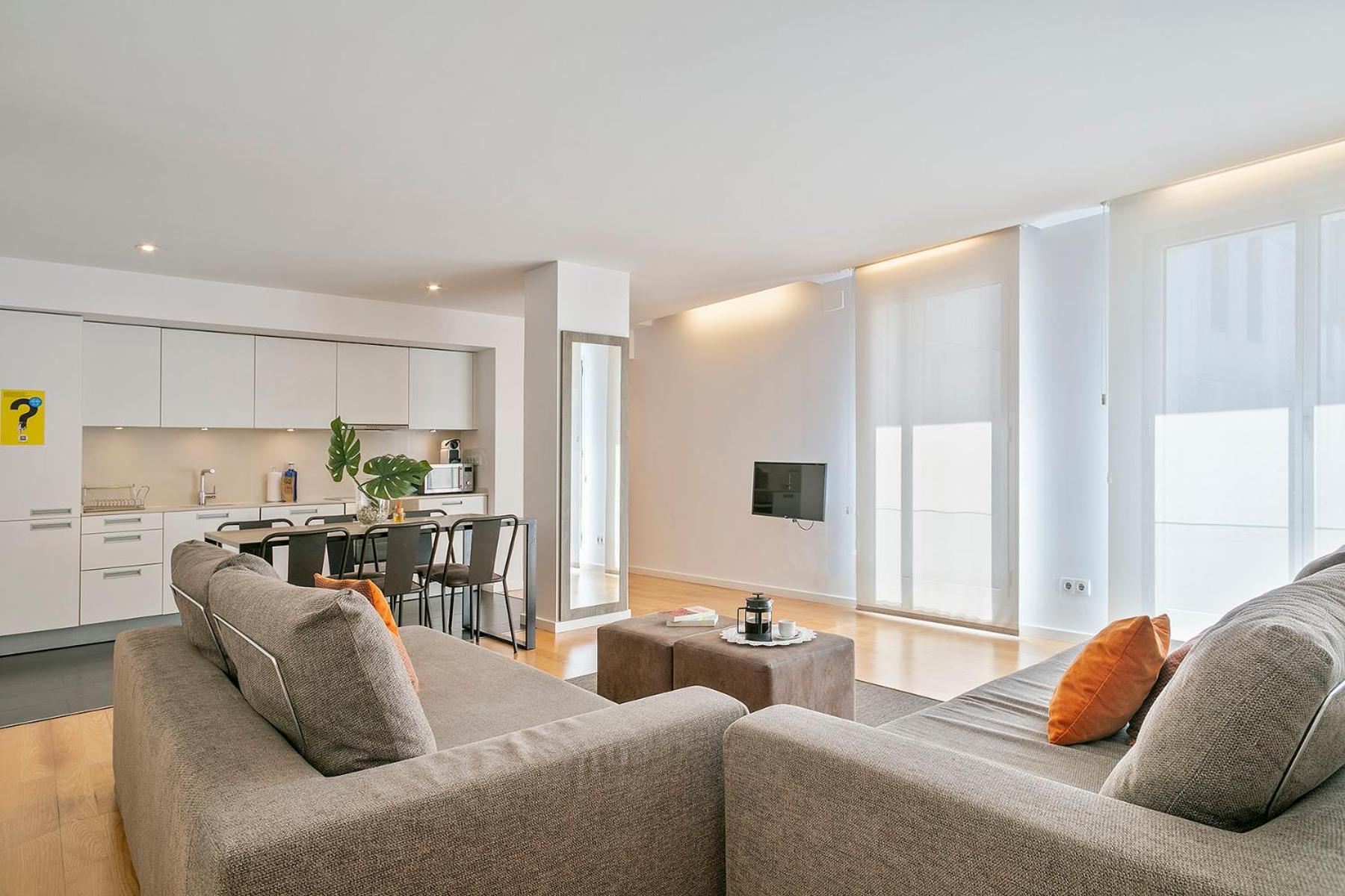 Lugaris Beach Apartments