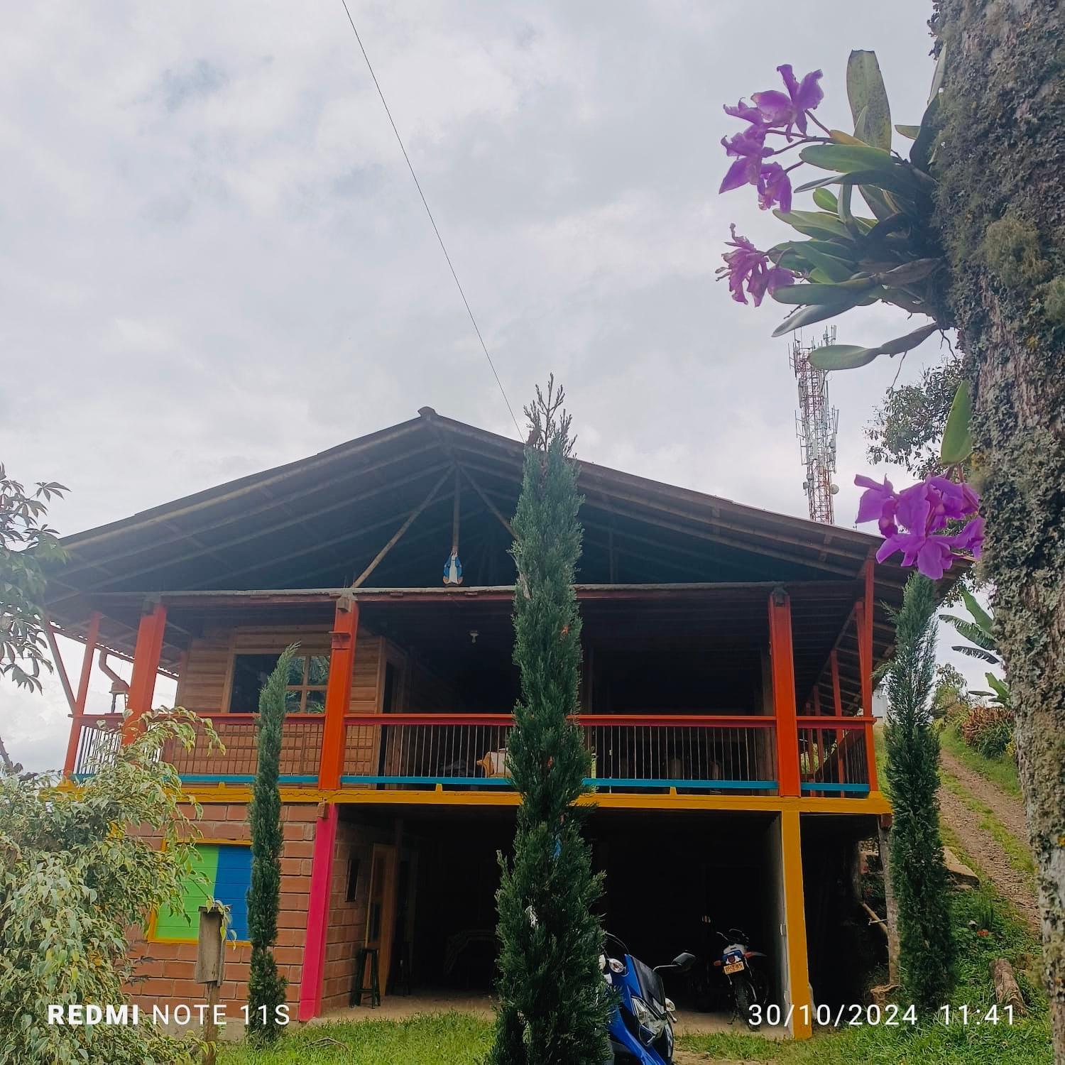 Hospedaje La Divisa