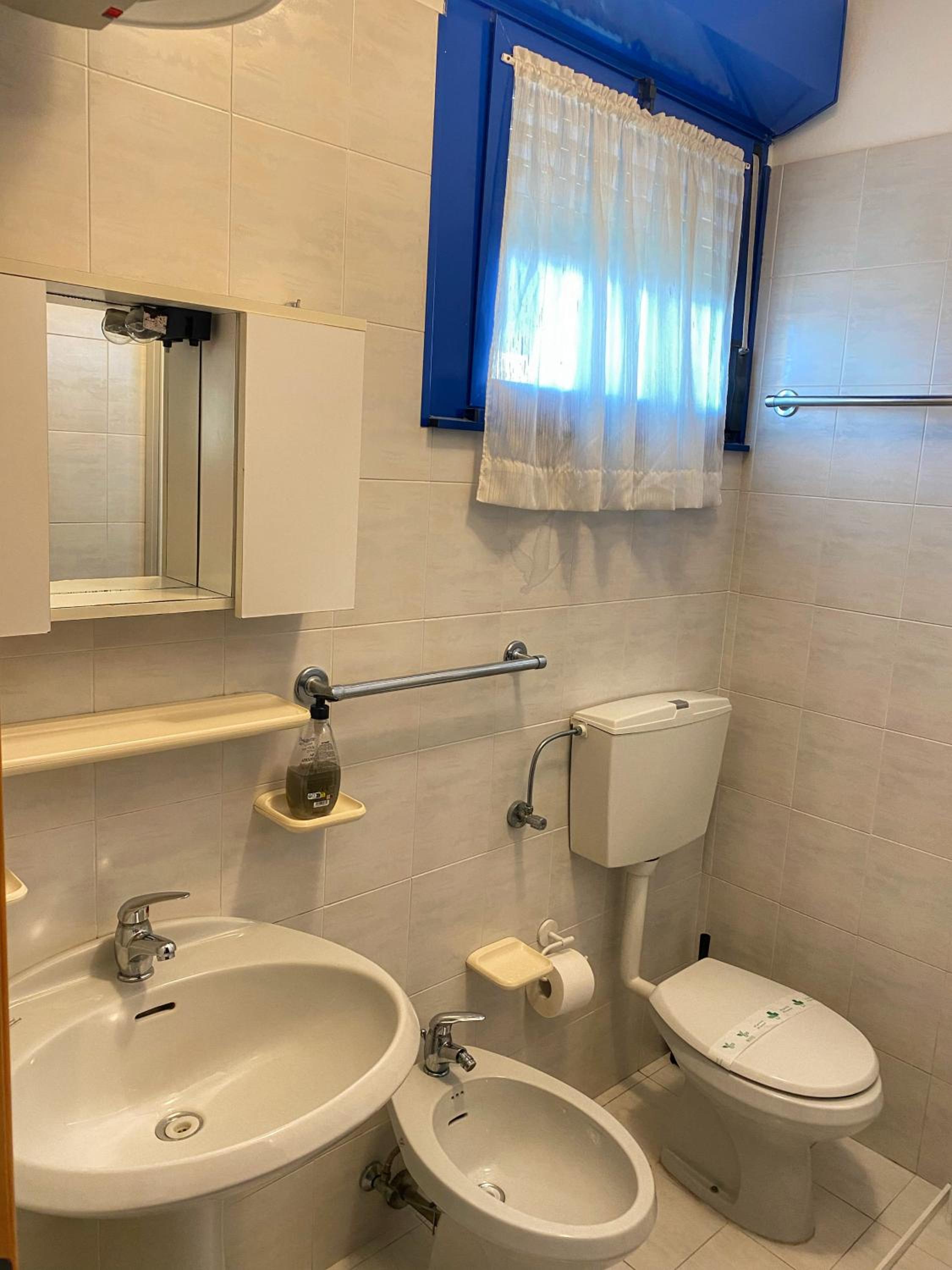 Grazioso Appartamento n 76 a 100mt dal mare view 3