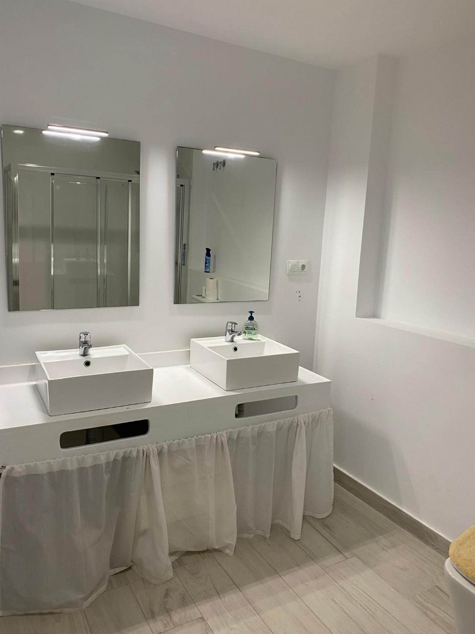 New - MiJa basement Loft Apartment steps from Beach - perfect for Sun and Sport Seekers photo 5