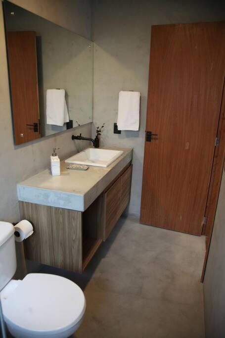 Moderna Cabana do Rosa