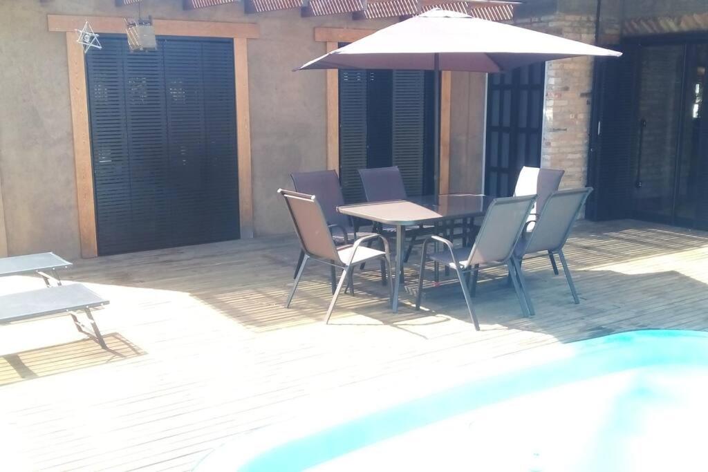 Moderna Cabana do Rosa