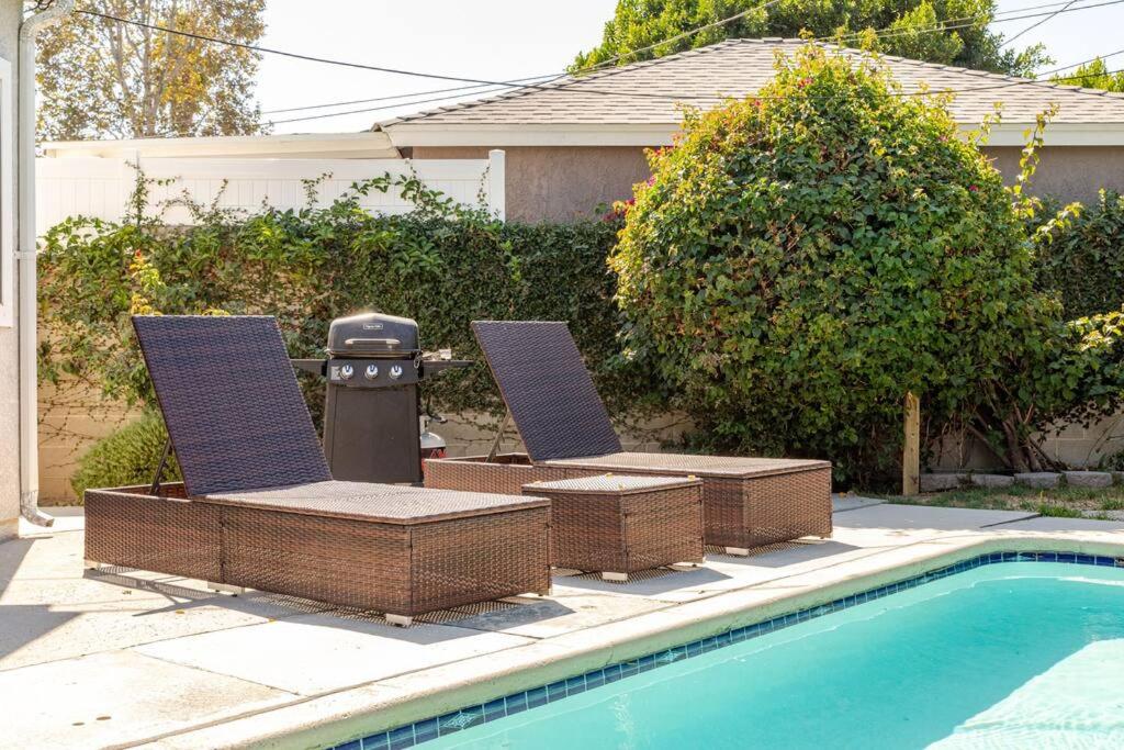 Newly Furnished Pool House