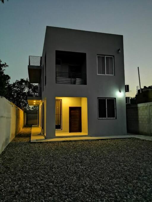 Apartamento minimalista A view 4