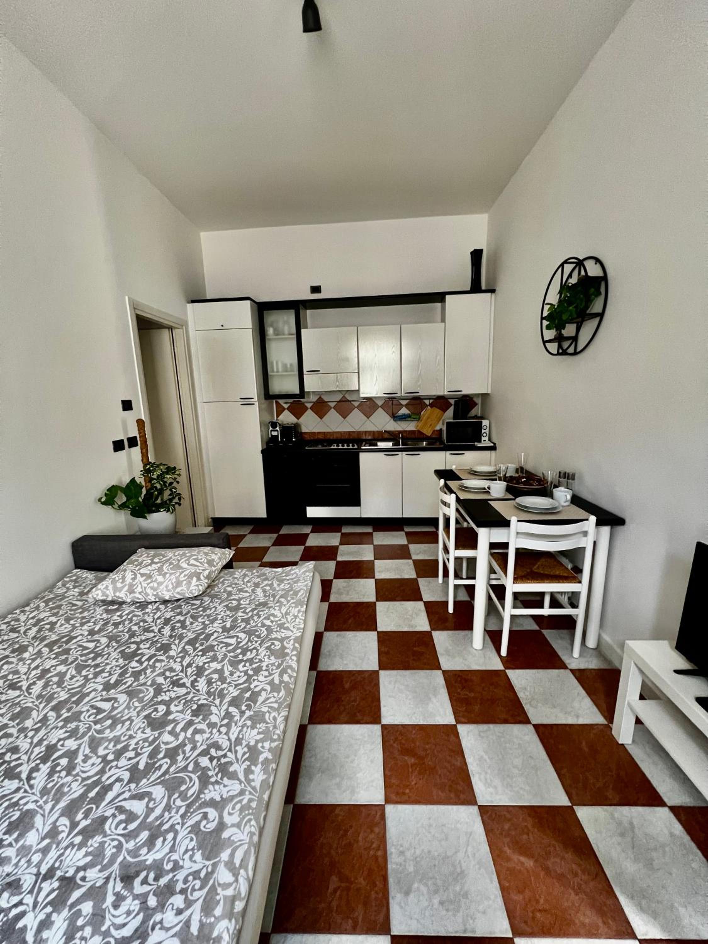 DOMIRA Olivova Residence