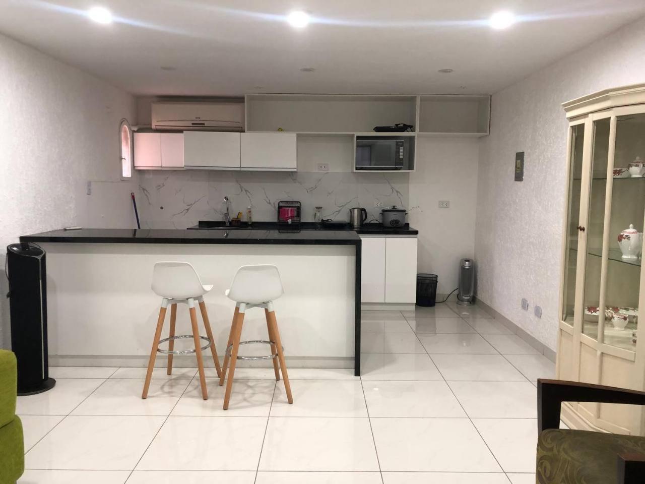 Departamento en corazón de Miraflores view 5