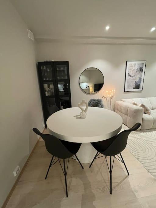 Modern luxury apartment, two bedrooms and two big beds view 3
