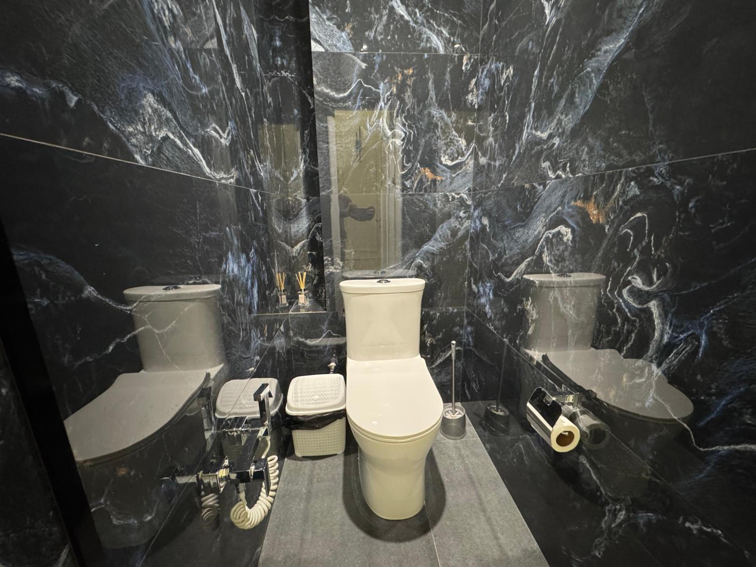 Modern Spaces 4