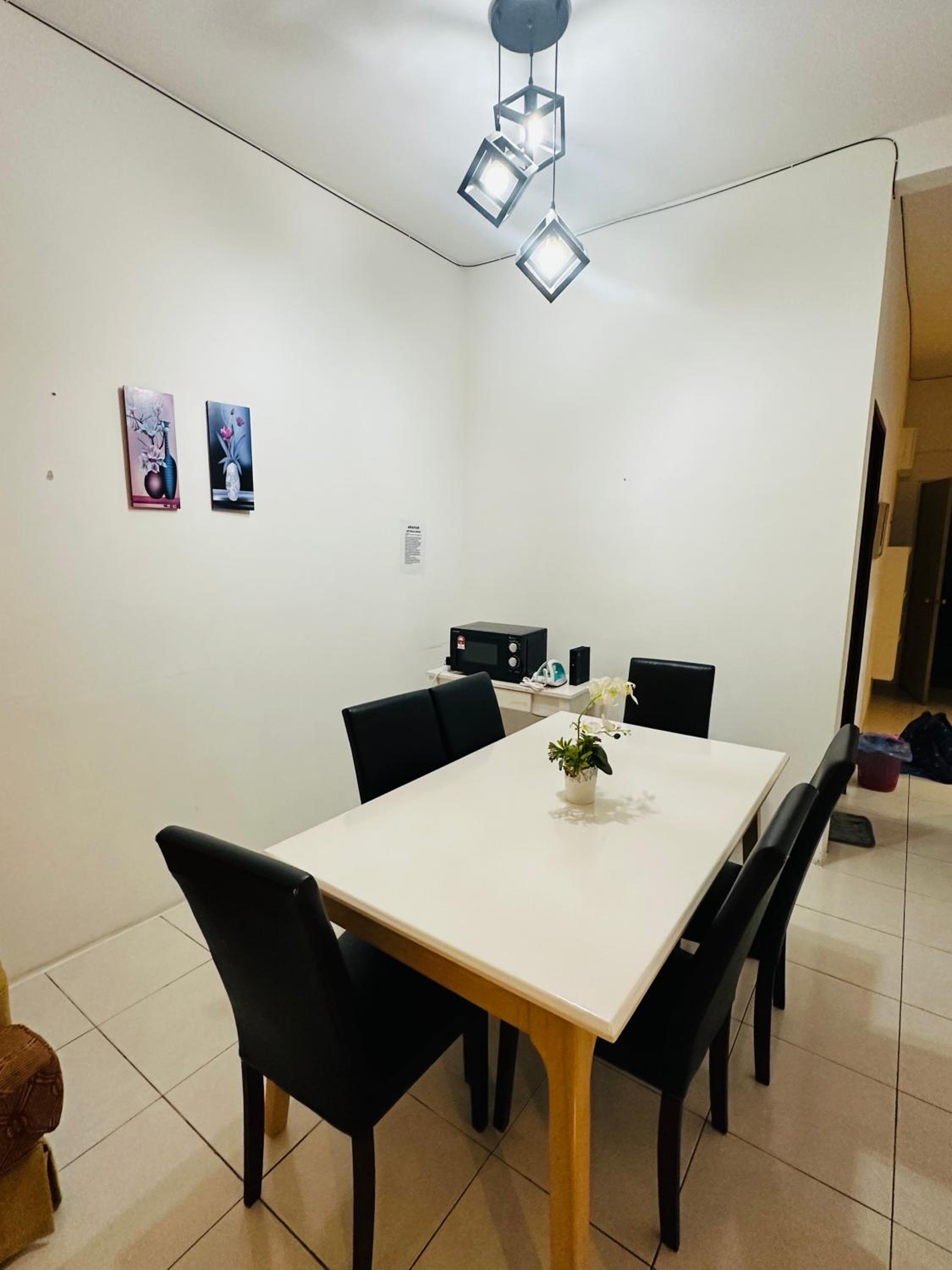 AYAAN Gaming Hub Homestay- Xperience free Ps4 gaming & Netflix photo 8