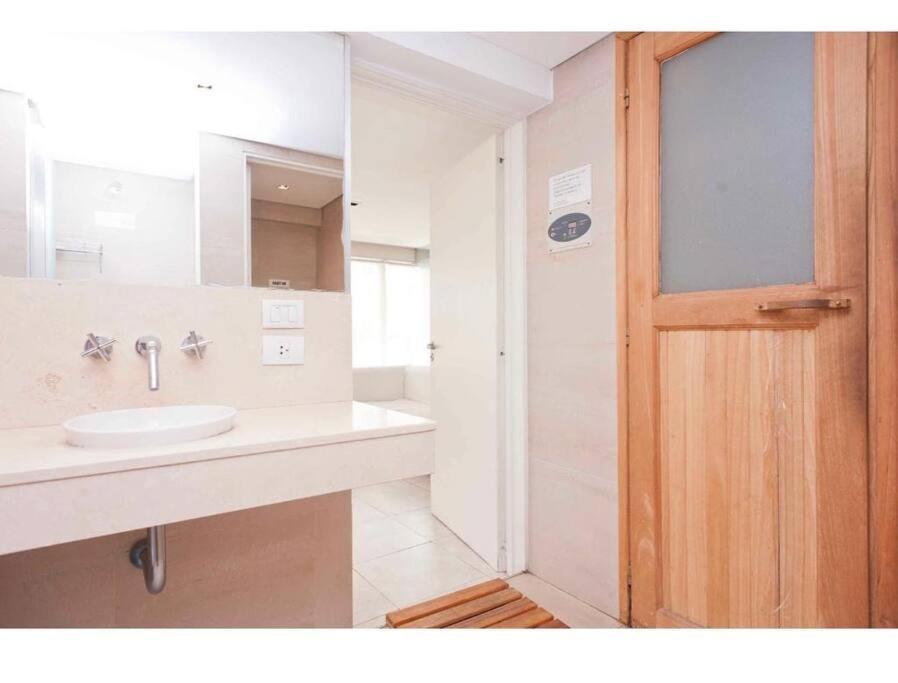 Recoleta - Elite 13th floor apt with rooftop pool
