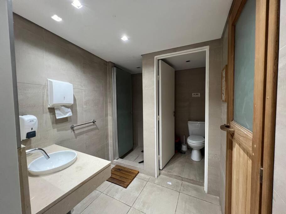 Recoleta - Elite 13th floor apt with rooftop pool