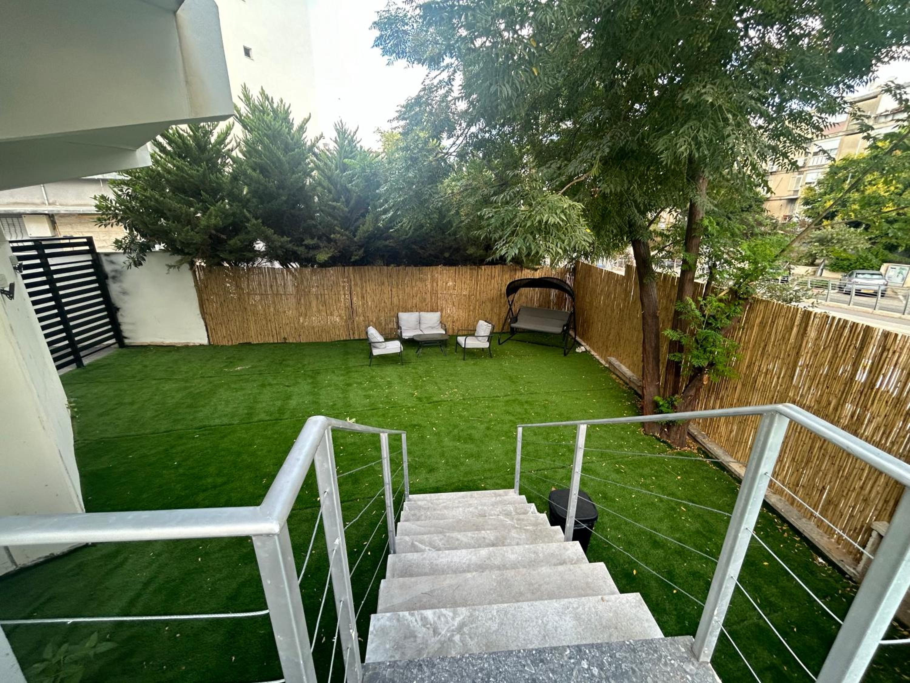 Photo 49