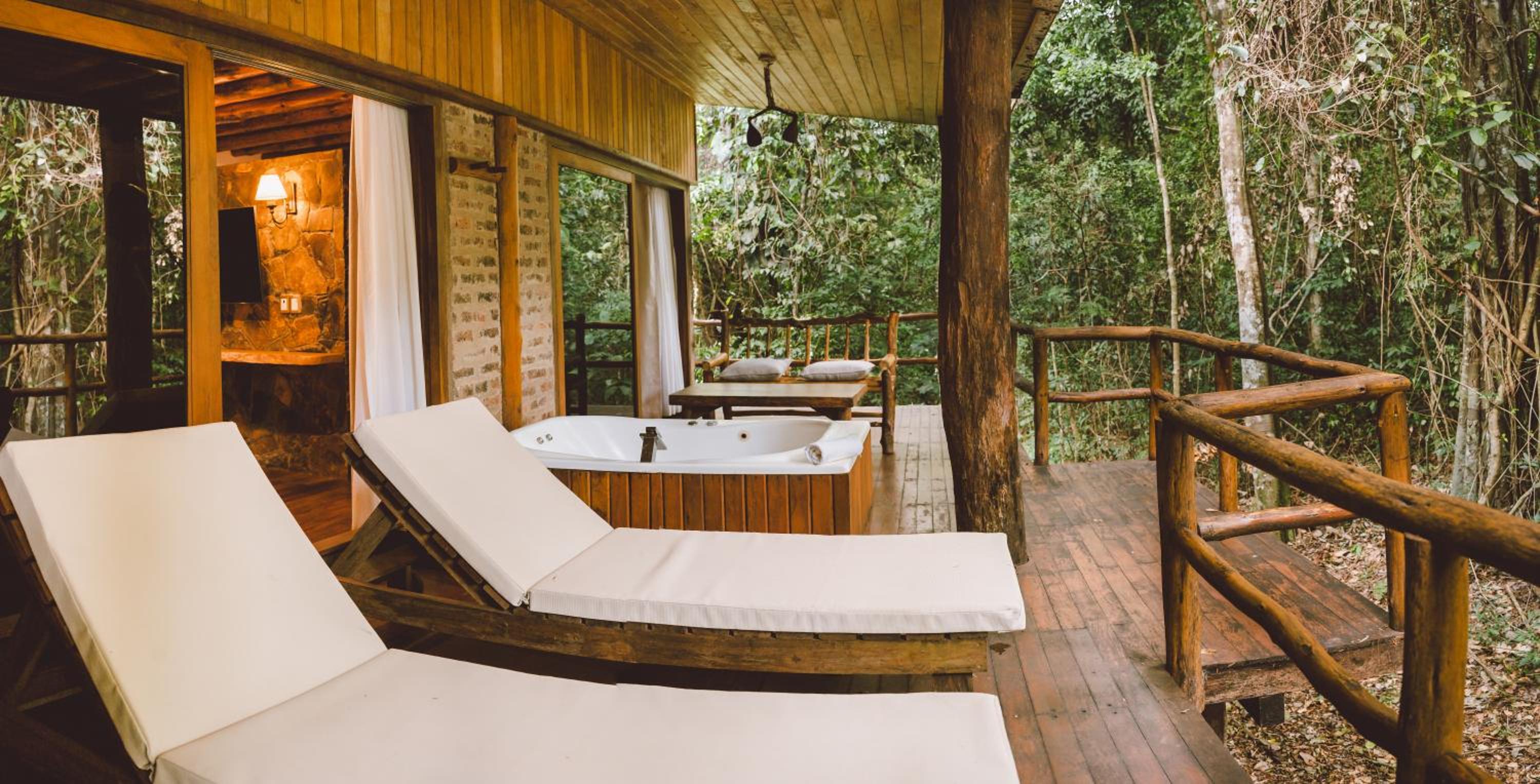 La Aldea De La Selva Lodge