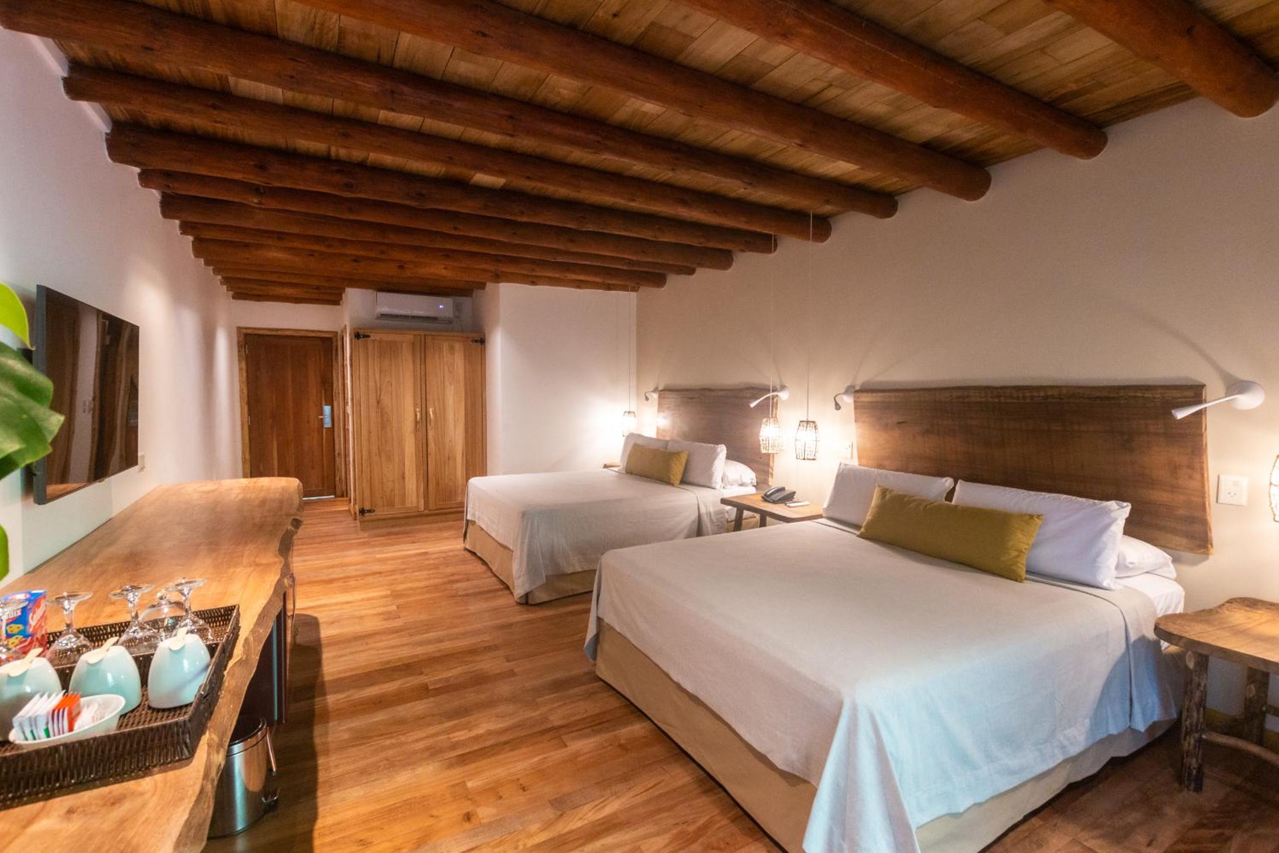 La Aldea De La Selva Lodge