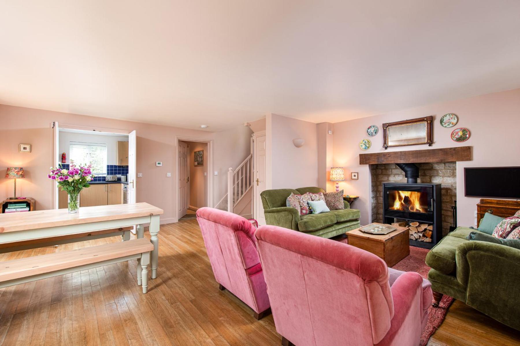 Thames Rest MV26 Lower Mill Estate Cotswolds view 3