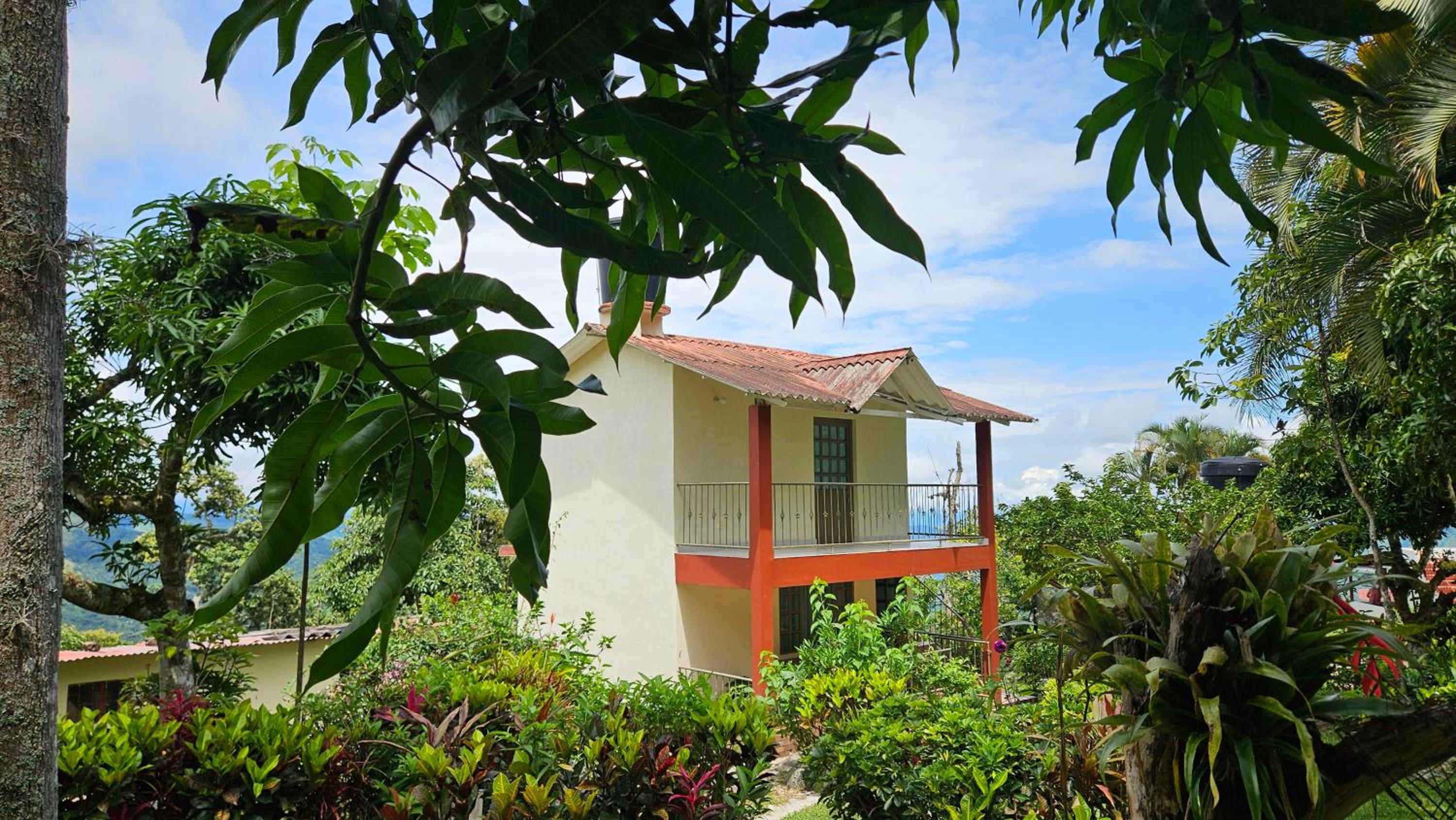 Refugio Natural Lejanías