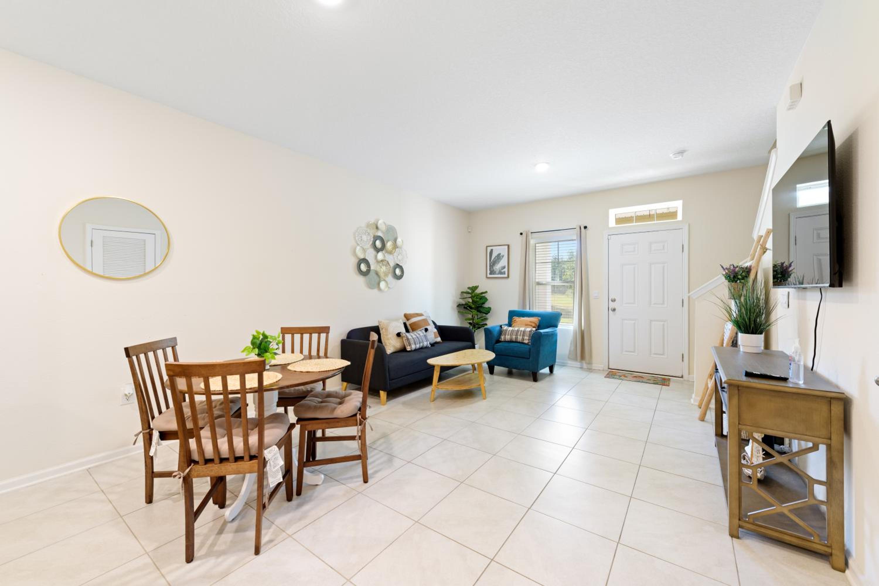 Pristine Pondside Townhome by JAX & Amelia Island view 4