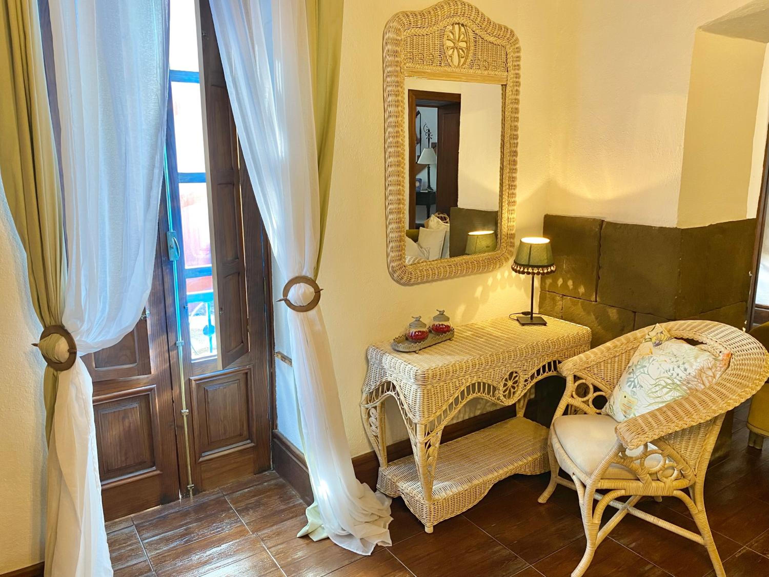 Authentic Canary Style Villa with private pool and garden- Casa Juan Vera
