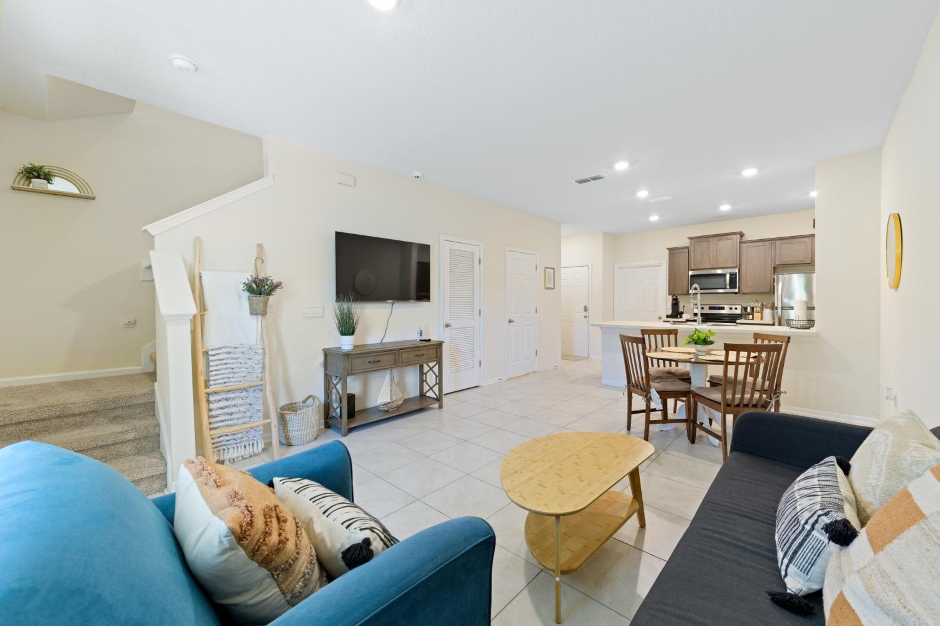 Pristine Pondside Townhome by JAX & Amelia Island view 3