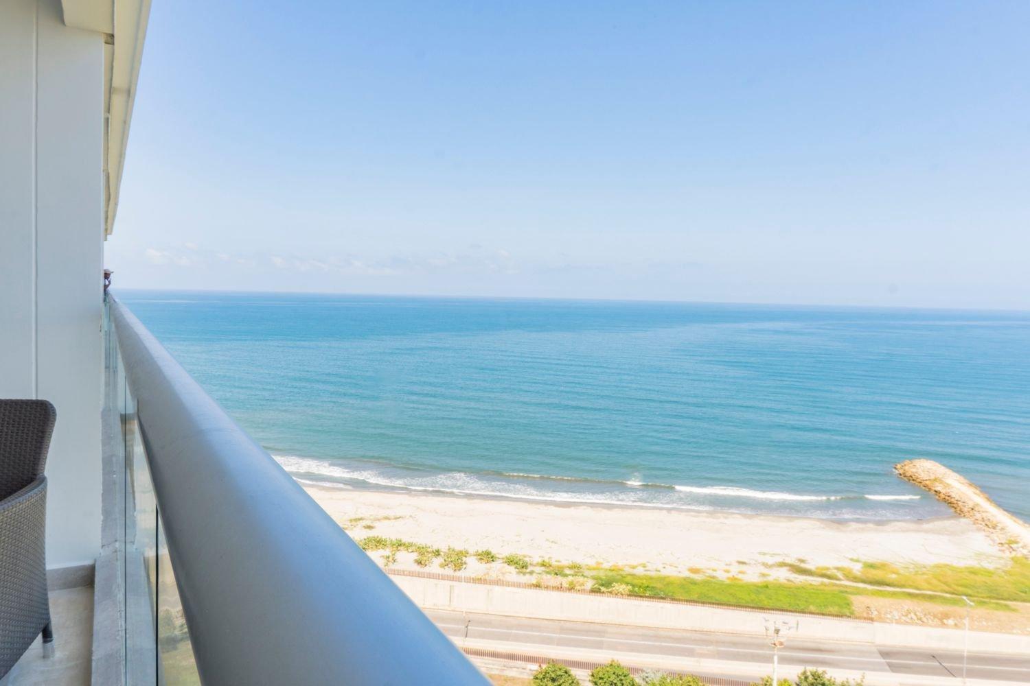 CB1424 Comoda Suite Vista al Mar Crespo Zona Norte
