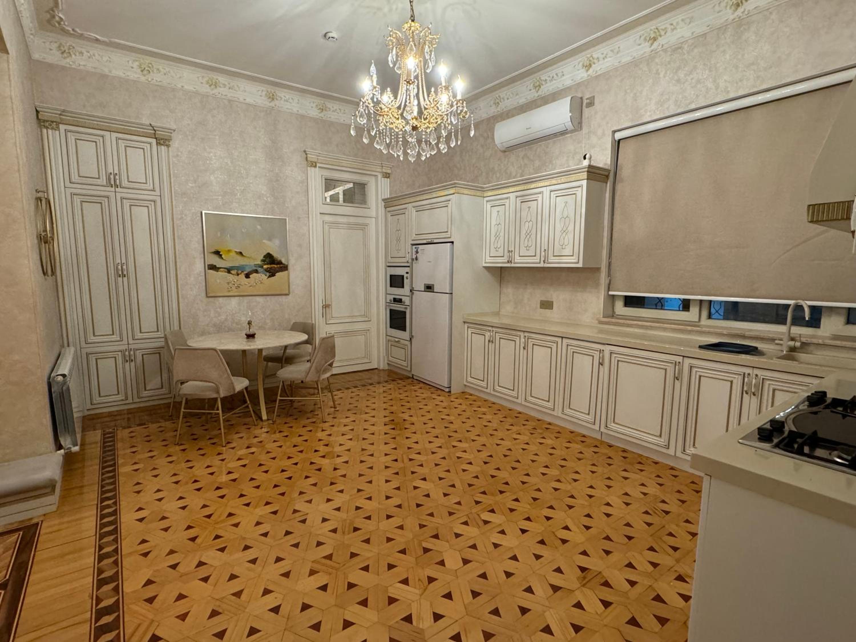 Vip Apartament in Baku city center