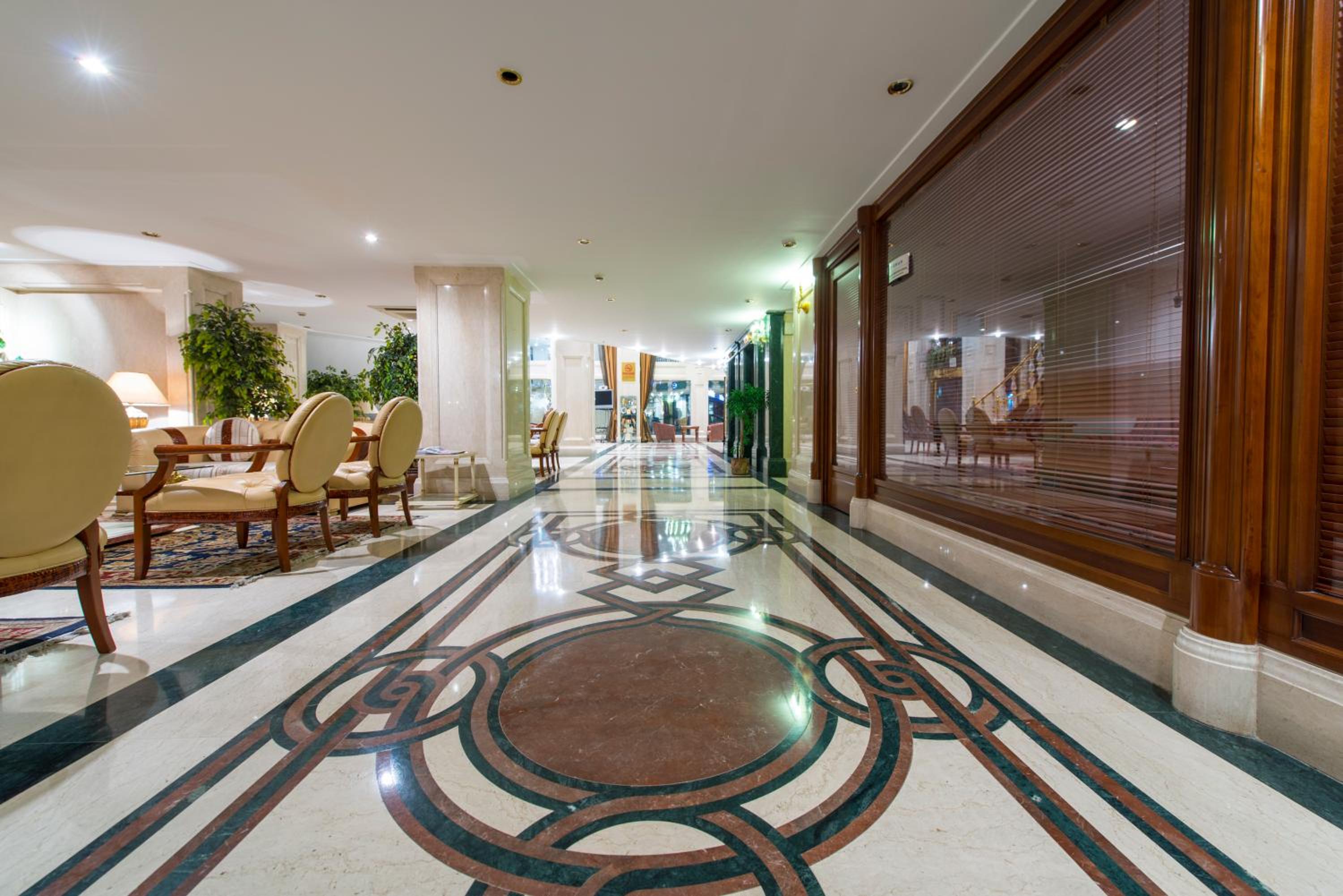 Akar International Hotel - Image 23