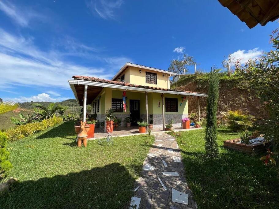 Casa Campestre El Amanecer