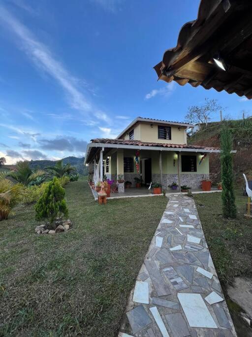 Casa Campestre El Amanecer