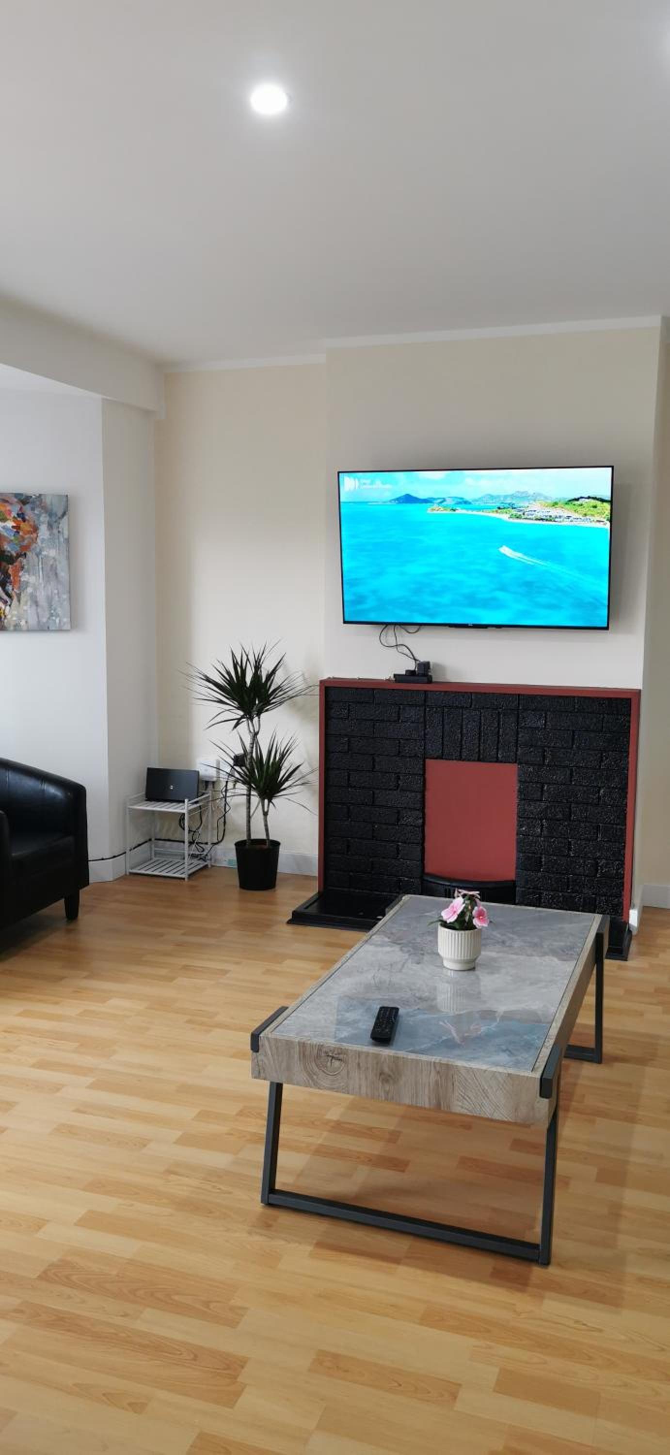 Limerick Vacations - New refurbished 2 bedroom detached house - Property Image 1