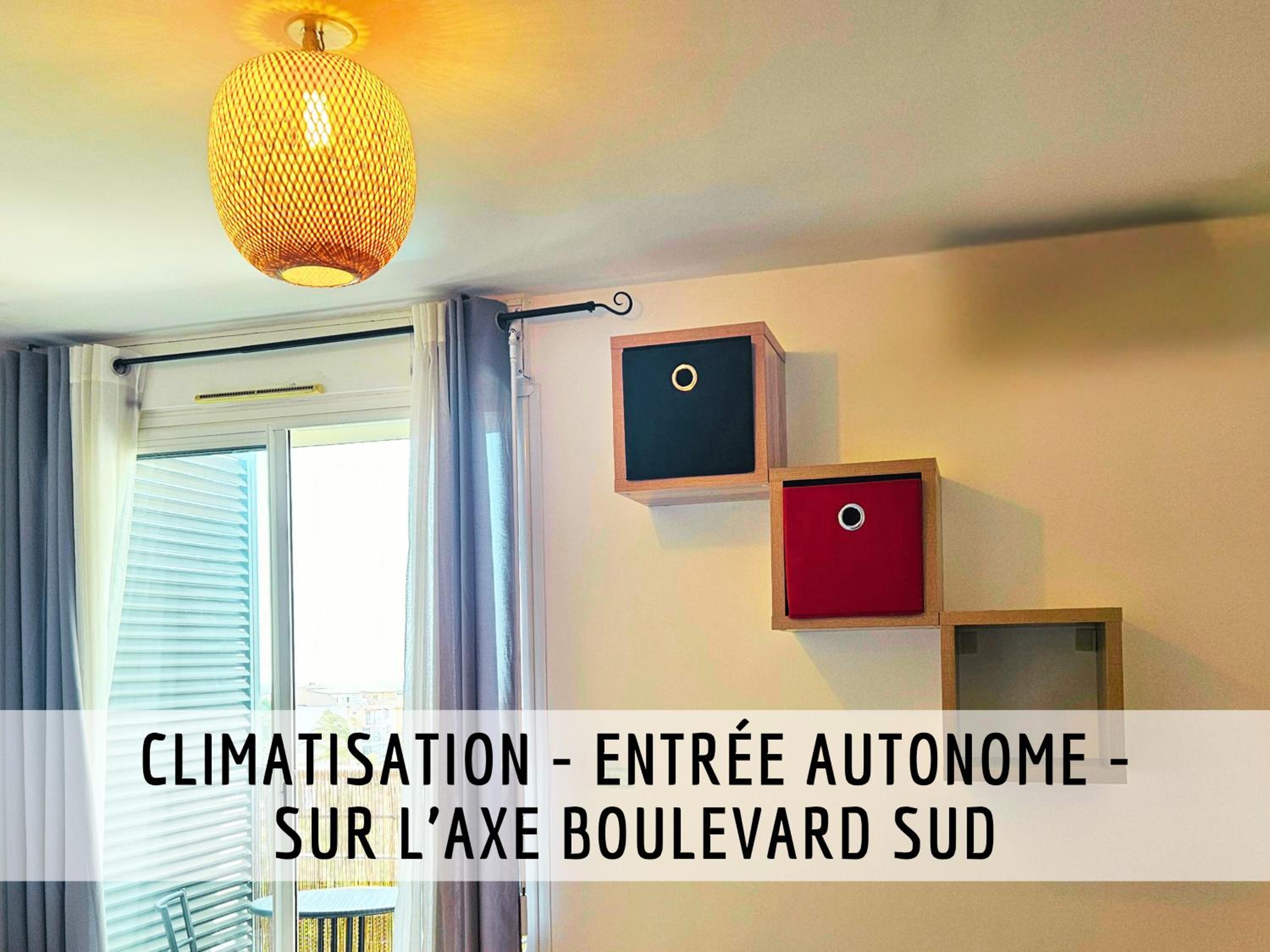 L'Eldorado - Terrasse - Bvd Sud view 2