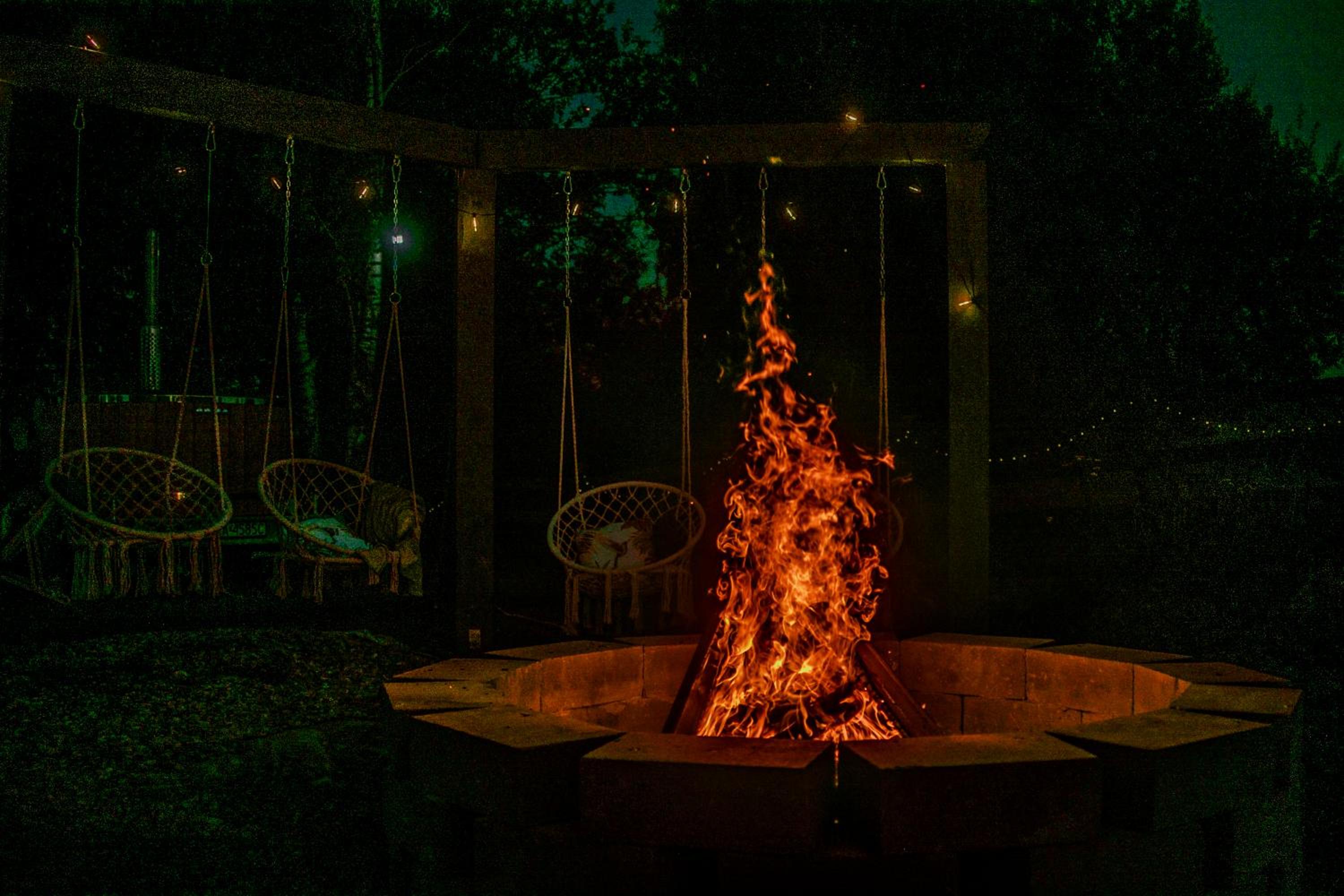 Ostoja Lemany - domki na Kaszubach, sauna, balia-jacuzzi, plac zabaw, tyrolka , dwa boiska, miejsce na ognisko, grill gazowy