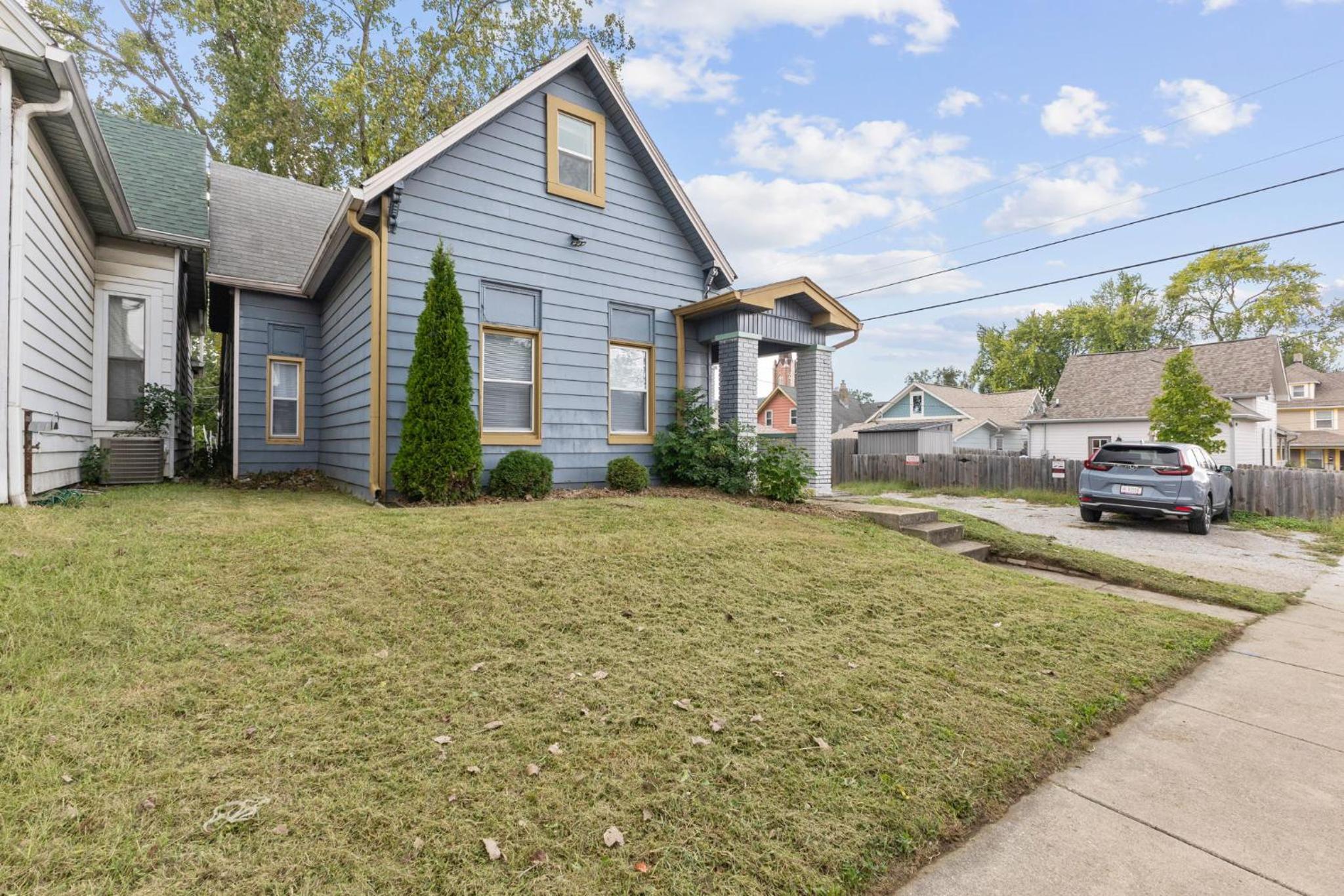 3 BR Cozy Home Near Indy Downtown , Foosball Table view 3